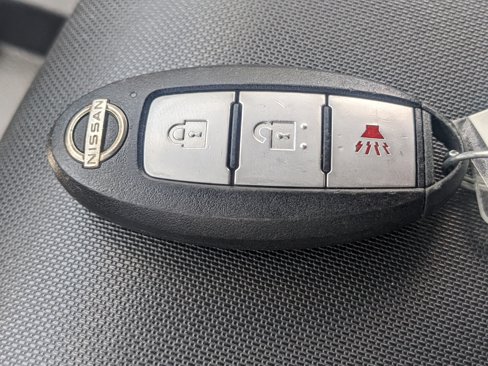 Used 2022 Nissan Frontier SV image 29