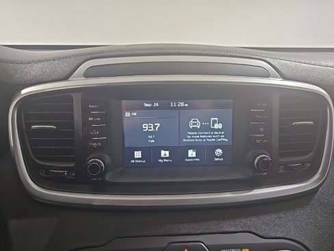 Used 2019 Kia Sorento LX image 14