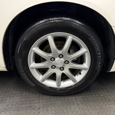 Used 2008 Buick Lucerne CXL w/ Luxury Package image 9