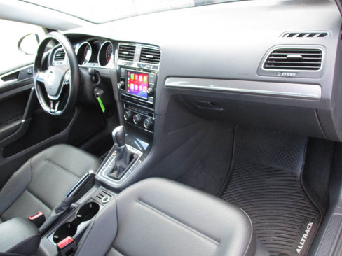 Used 2019 Volkswagen Golf Alltrack S image 56