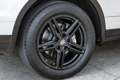 Used 2016 Porsche Cayenne S image 57