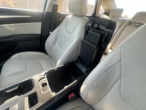Used 2018 Ford Fusion Titanium image 18