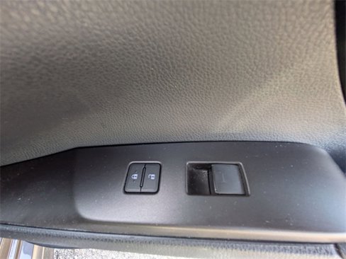 Used 2023 Toyota Camry SE image 33