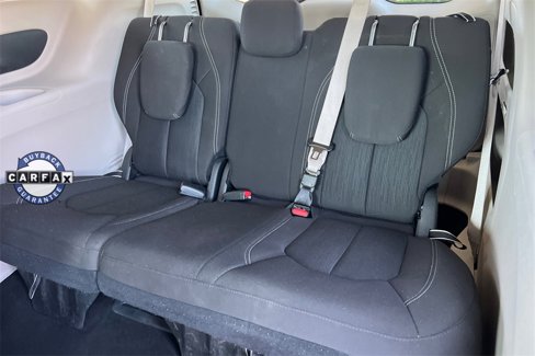 Used 2023 Chrysler Voyager LX image 21