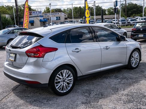 Used 2017 Ford Focus Titanium w/ Titanium Technology Package image 5