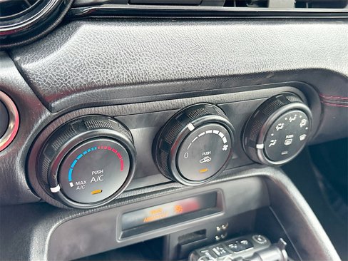 Used 2016 MAZDA MX-5 Miata Club image 14