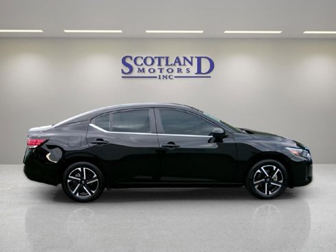 Used 2024 Nissan Sentra SV image 5