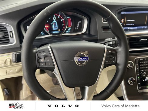 Used 2015 Volvo V60 T5 Platinum image 11