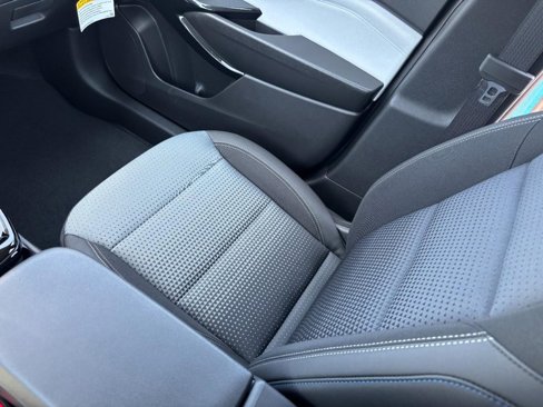 New 2025 Chevrolet Trax LT w/ Driver Confidence Package image 35