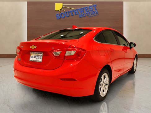 Used 2016 Chevrolet Cruze LT image 4