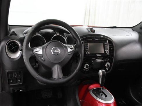 Used 2015 Nissan Juke SL image 6