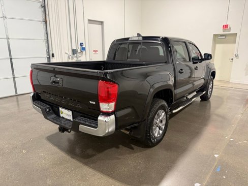 Used 2016 Toyota Tacoma SR5 image 5
