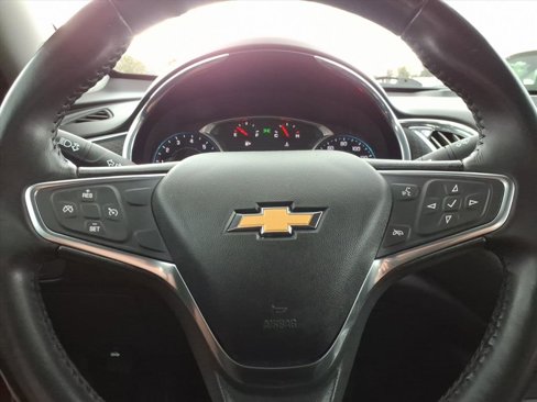 Used 2018 Chevrolet Malibu LT image 22