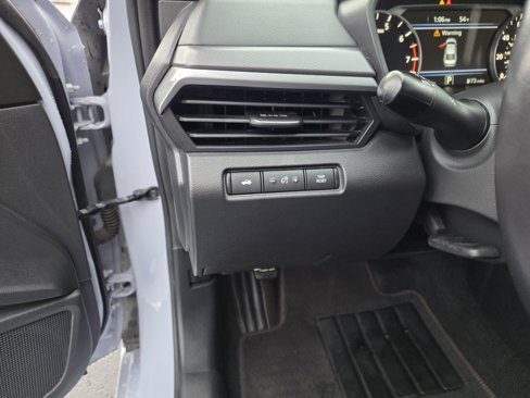 Used 2023 Nissan Altima 2.5 SR image 15