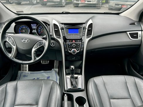Used 2015 Hyundai Elantra GT w/ Option Group 02 image 18