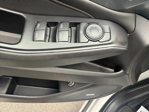 Used 2019 Chevrolet Traverse Premier image 16