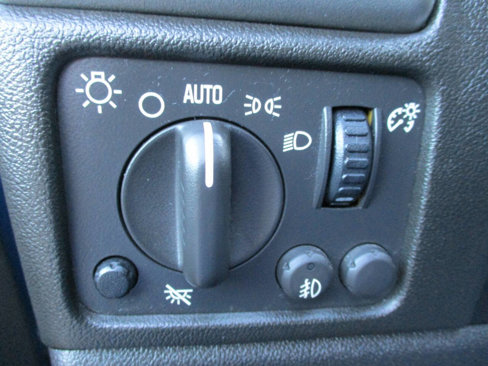 Used 2012 Chevrolet Colorado LT image 35