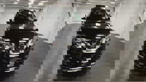 Used 2018 Nissan Rogue SV image 71