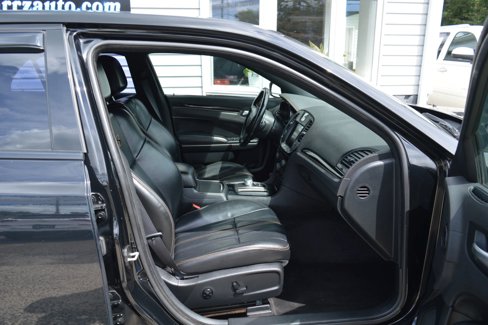 Used 2016 Chrysler 300 S image 17