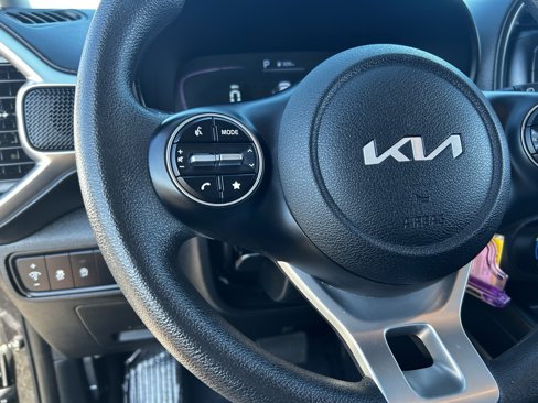 Used 2023 Kia Soul LX w/ LX Technology Package image 23