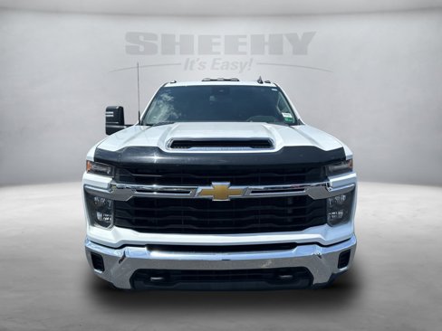 Used 2024 Chevrolet Silverado 3500 LT w/ Z71 Off-Road Package image 5