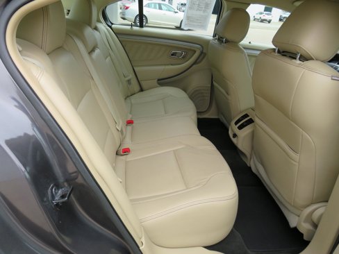 Used 2016 Ford Taurus SEL w/ Equipment Group 201A image 11