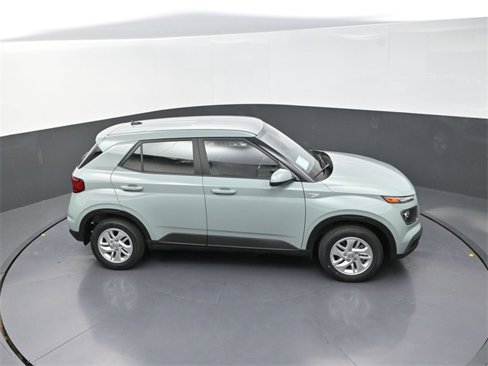 New 2025 Hyundai Venue SE image 28