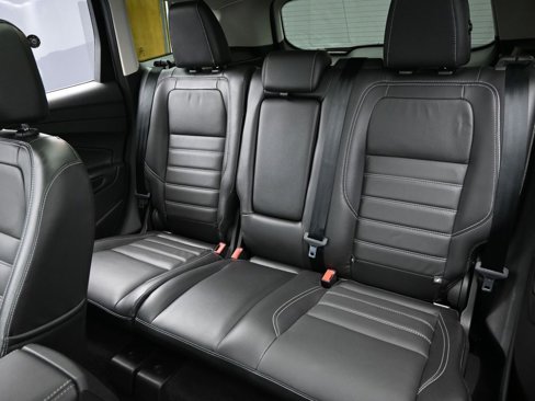 Used 2017 Ford Escape Titanium image 25
