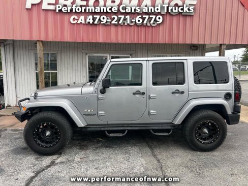 Used 2016 Jeep Wrangler Unlimited Sahara w/ Connectivity Group image 1