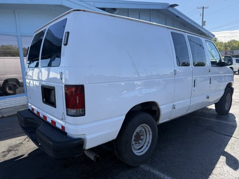 Used 2010 Ford E-250 and Econoline 250 image 5