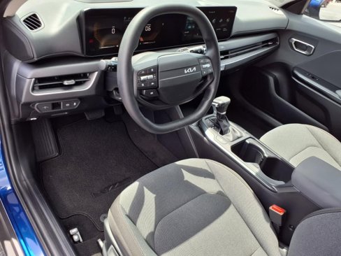 New 2025 Kia K4 LXS image 11