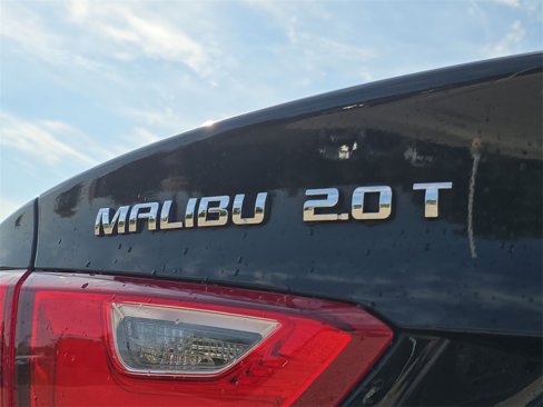Certified 2017 Chevrolet Malibu Premier w/ Premier Sun and Wheel Package image 33