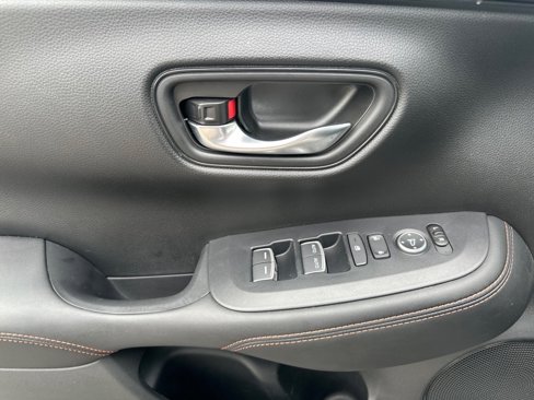 Used 2025 Honda HR-V Sport image 7