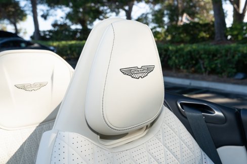 Used 2025 Aston Martin DB12 Convertible image 24