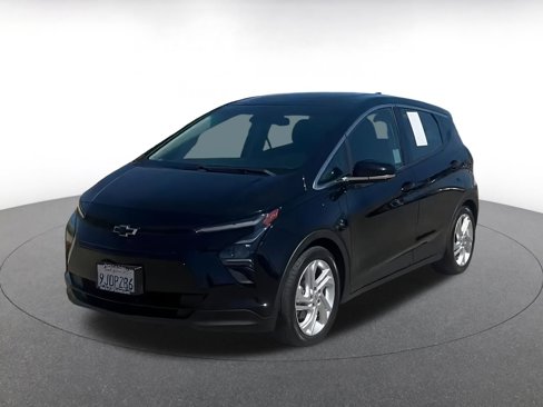 Used 2023 Chevrolet Bolt LT w/ Driver Confidence Package image 6