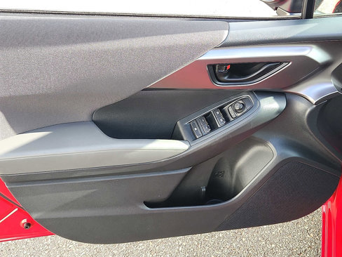 Certified 2025 Subaru Impreza 2.0i image 12