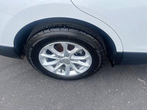 Used 2019 Chevrolet Equinox LS image 9