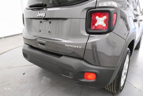 Used 2018 Jeep Renegade Sport w/ Power & Air Group image 9