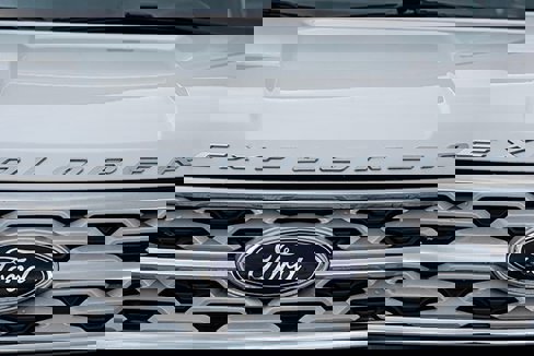 Used 2019 Ford Explorer XLT image 14