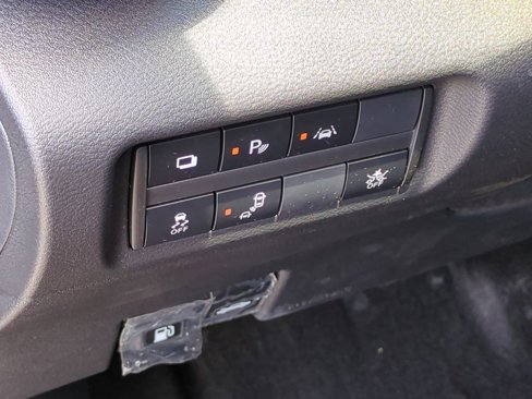 New 2025 Nissan Kicks Play S image 16