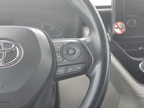 Used 2023 Toyota Corolla Cross L image 17