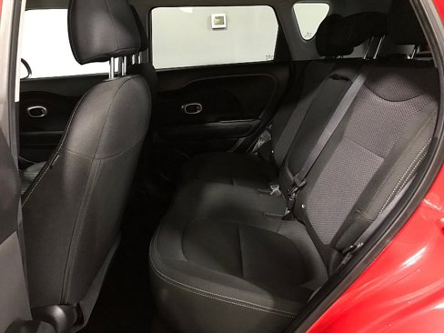 Used 2017 Kia Soul + image 17