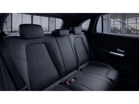 Used 2023 Mercedes-Benz GLA 250 image 5