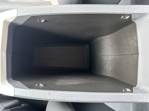 Used 2021 Chevrolet Bolt Premier w/ Infotainment Package image 29