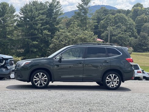 Used 2022 Subaru Forester Limited image 6