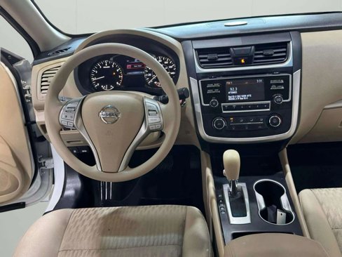 Used 2017 Nissan Altima 2.5 S w/ Power Driver Seat Package image 16