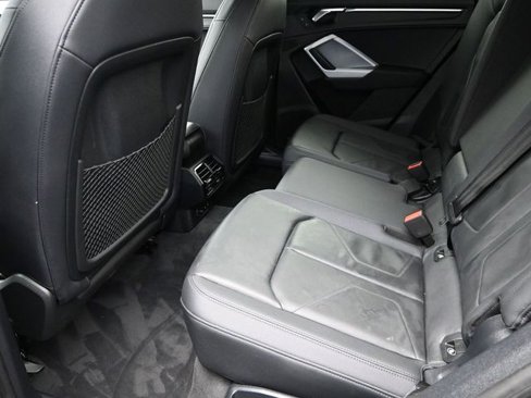 Used 2023 Audi Q3 2.0T Premium image 13