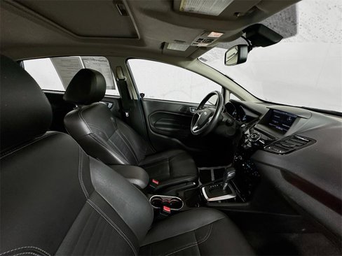 Used 2014 Ford Fiesta Titanium image 29