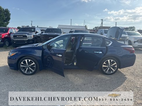 Used 2017 Nissan Altima 2.5 SR w/ LED Appearance Package image 26