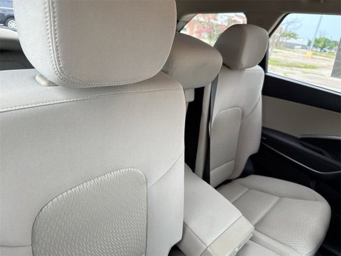 Used 2019 Hyundai Santa Fe XL SE image 34